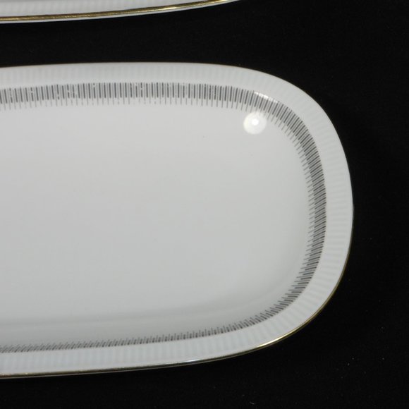 2 Oval Sandwich Plates. ARZBERG Germany - Picture 4 of 5